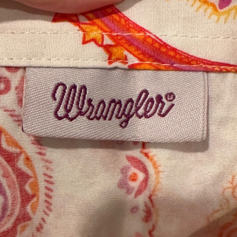 Wrangler - Picture 4 of 6